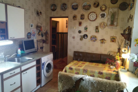 продается 3-комнатная квартира